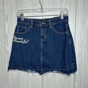 Dream beautiful denim‎ raw hem skirt size medium
